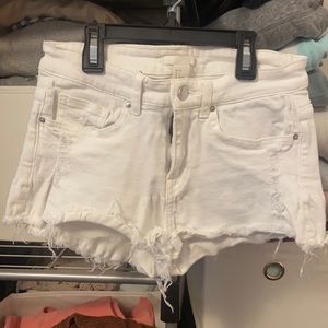 H&M White Women Shorts